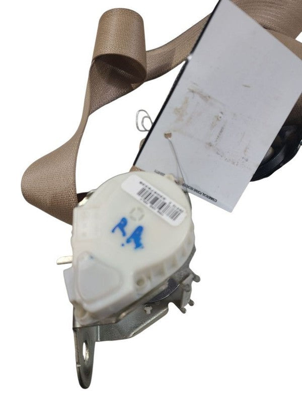 SUBURBN15 2011 Seat Belt Rear 641512