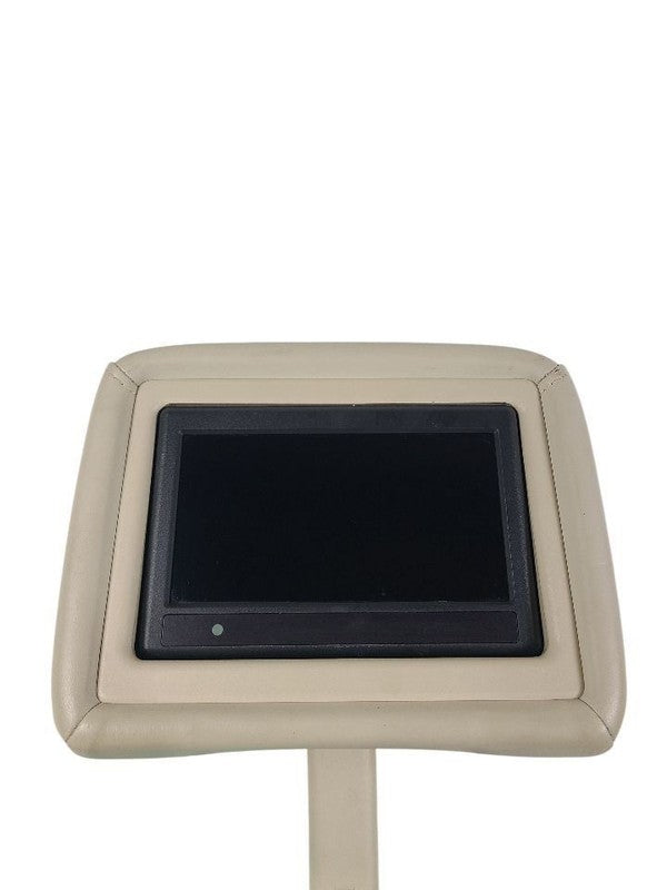 QX80      2015 Headrest 654146