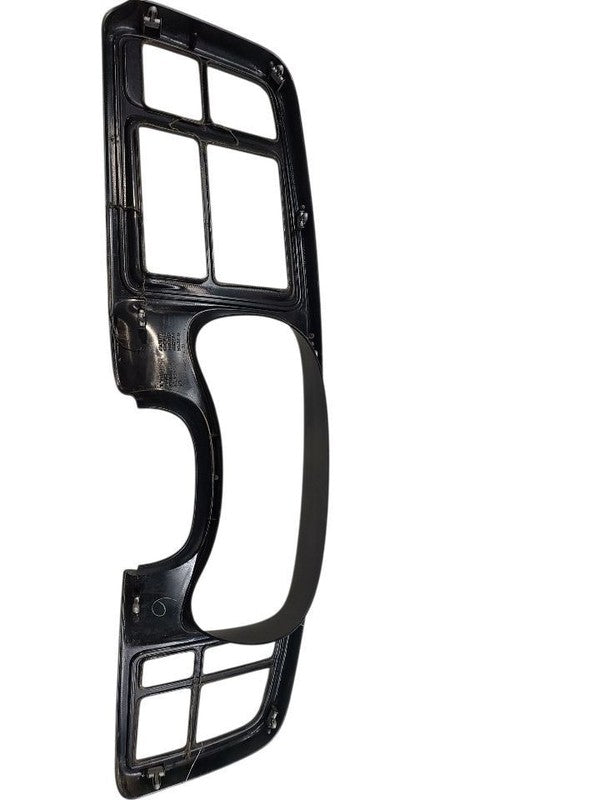 SUBURBN15 2004 Dash Bezel 637608