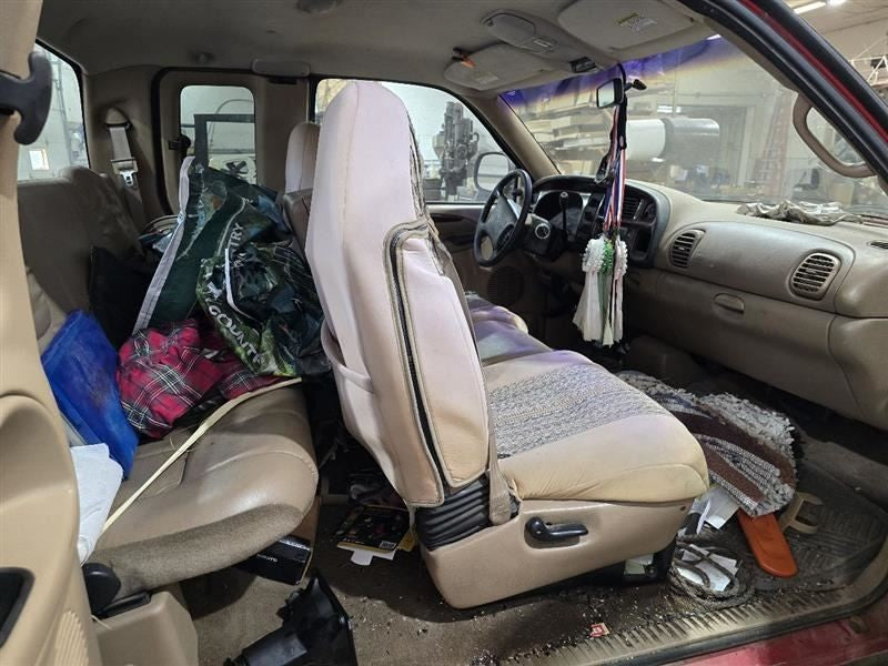 RAM3500   1999 Seat Belt Rear 584523