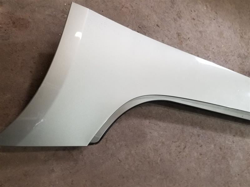 Z4        2005 Rocker Panel Moulding 526564
