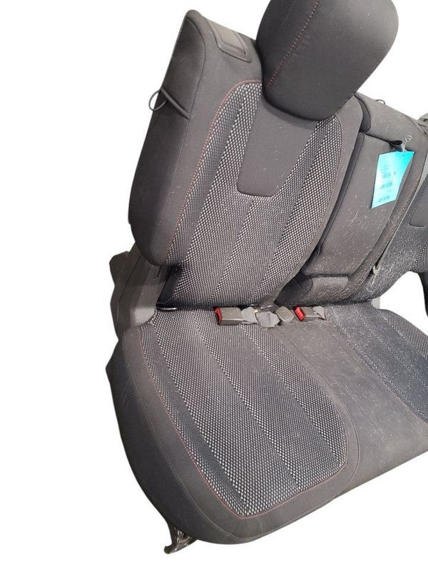 TERRAIN   2010 Seat Rear 618410