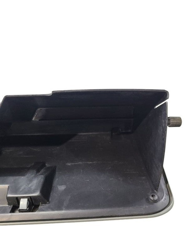 F350SD    2005 Glove Box 647987