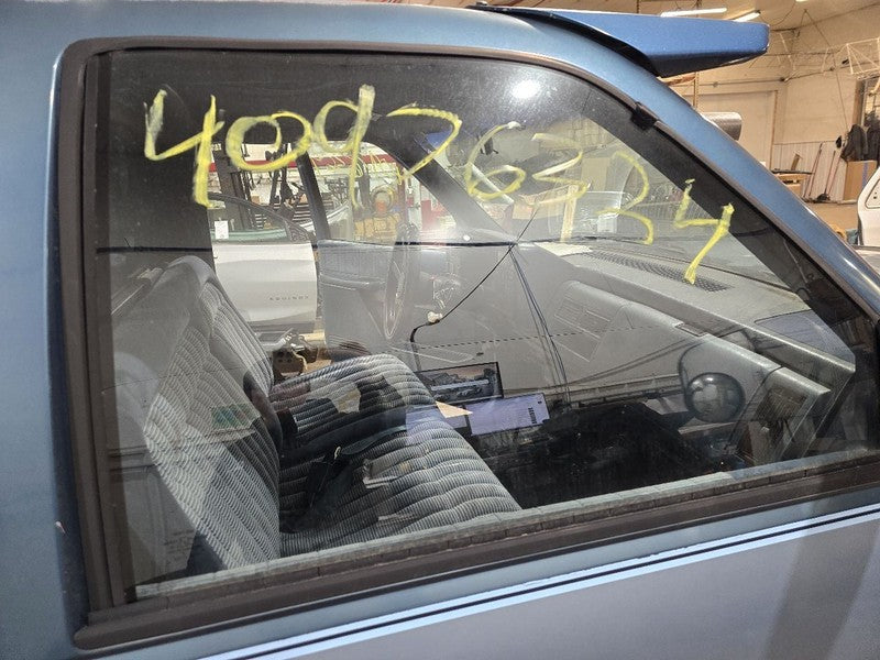 Passenger Front Door Glass Fits 88-02 CHEVROLET 3500 PICKUP 612083