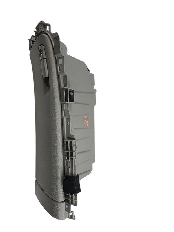 PILOT     2016 Glove Box 608371