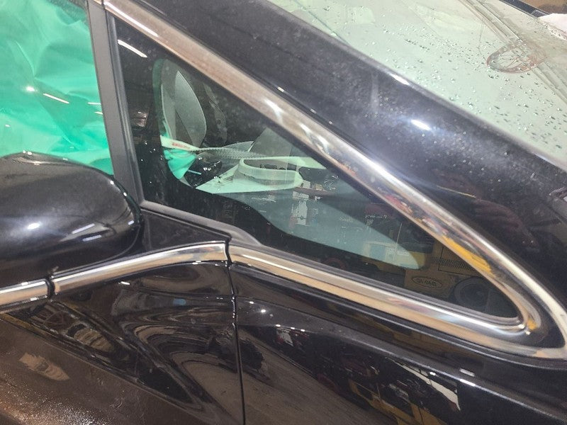 Passenger Windshield Glass Pillar Mounted Fits 17-23 BOLT 652763