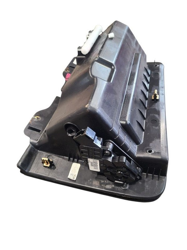 ESCALADE  2016 Glove Box 664138