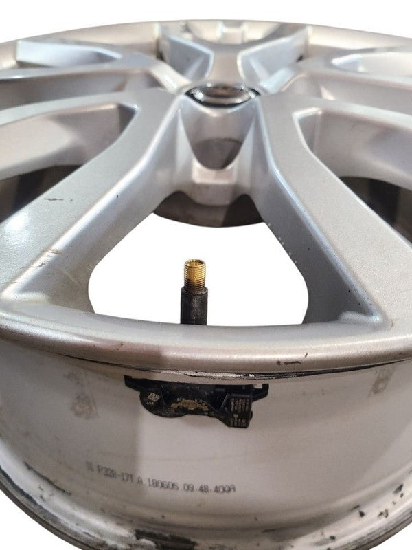 Wheel 17x7 Alloy 5 Y Spoke Fits 17-20 ROGUE 668688