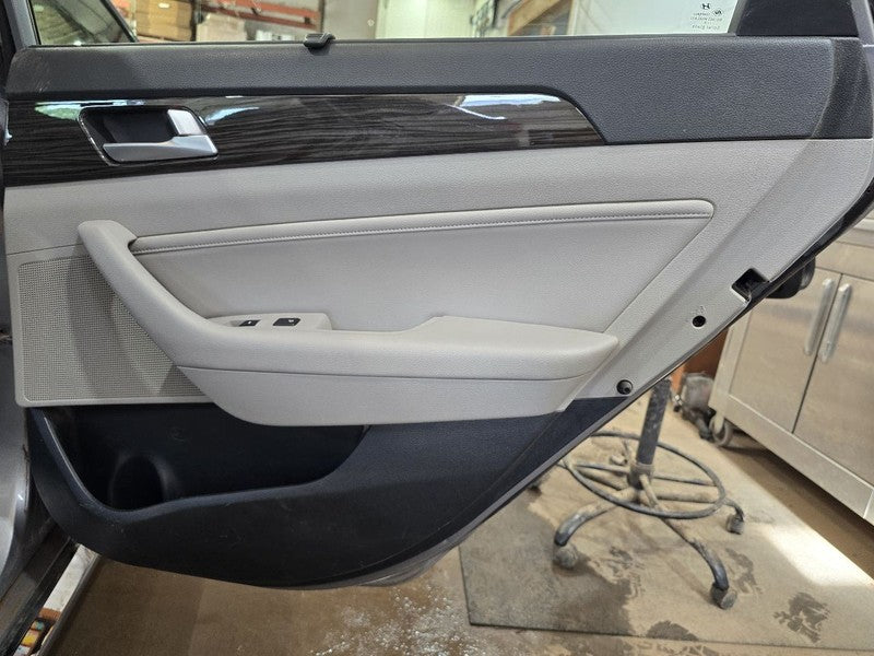 Passenger Rear Side Door Electric US Built Fits 15-17 SONATA 647419