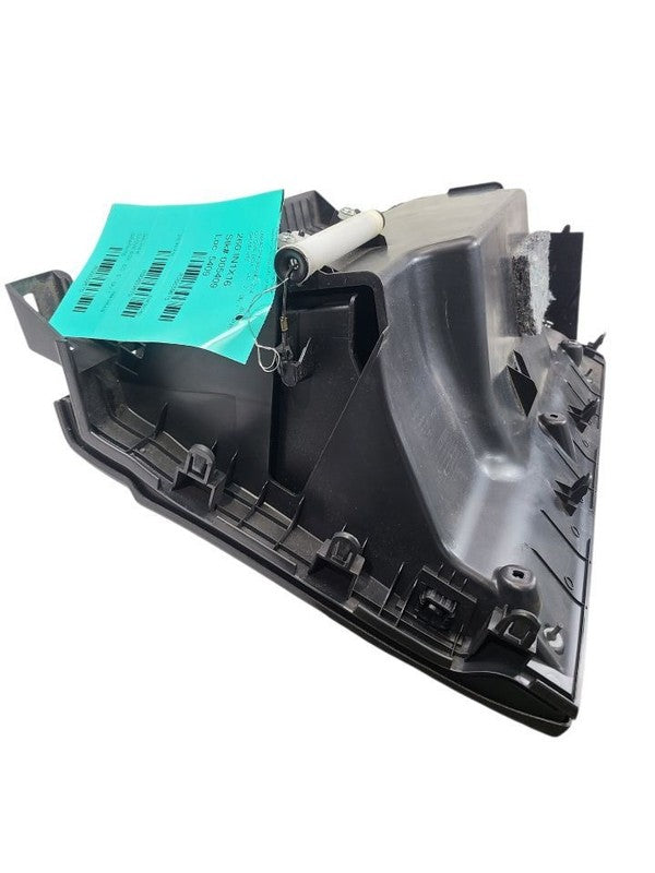 QX80      2016 Glove Box 659675