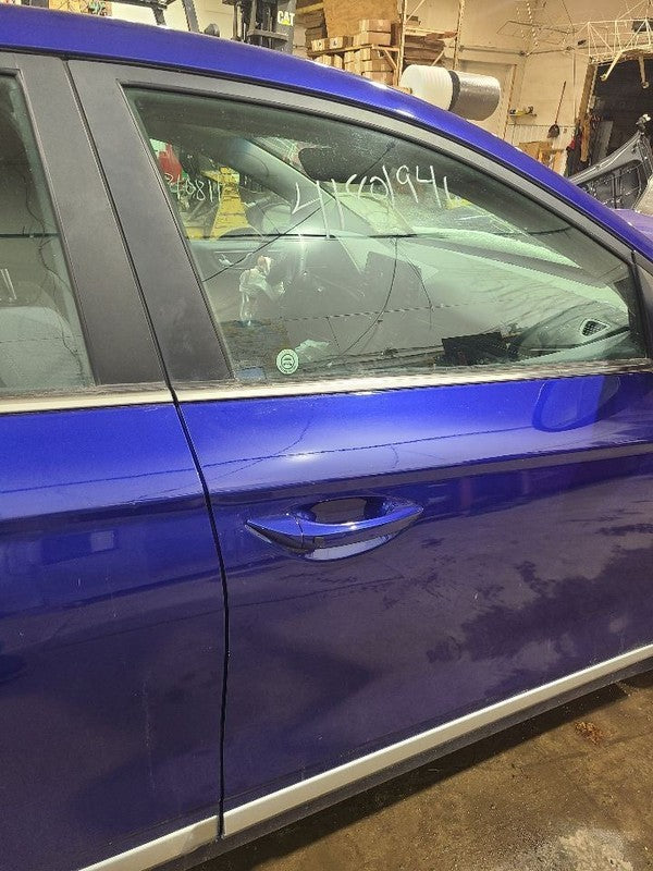 Passenger Front Door With Body Side Moulding Fits 17-22 IONIQ 656186