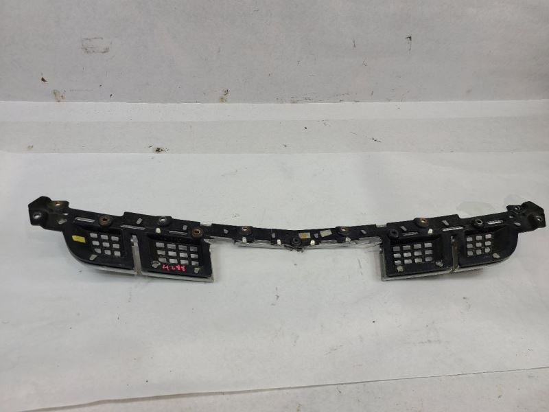 Grille Lower Center Without Pre-crash System Fits 13-16 XTS 549048