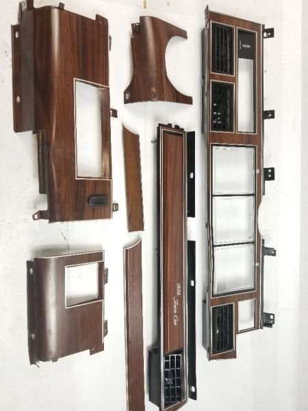 TOWN CAR  1988 Dash Bezel 282260