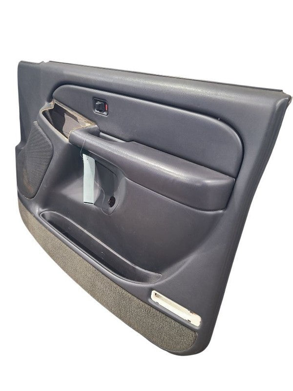 SILVRDO25 2004 Front Door Trim Panel 660491