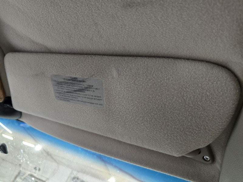 CARAVAN   1995 Sun Visor 642107