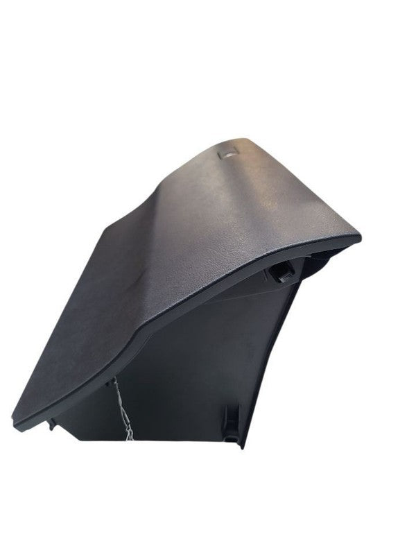 NX200T    2016 Glove Box 673831