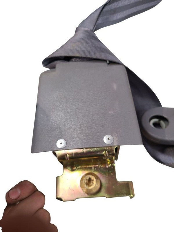 F150      1995 Seat Belt Rear 640556