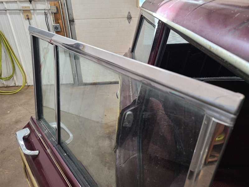 GRAND-WAG 1991 Door Moulding Rear 678955