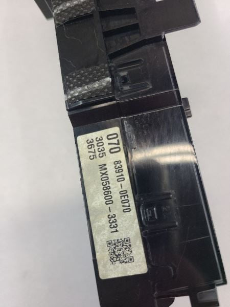 Info-GPS-TV Screen Display Screen Upper Dash Fits 14-16 HIGHLANDER 558