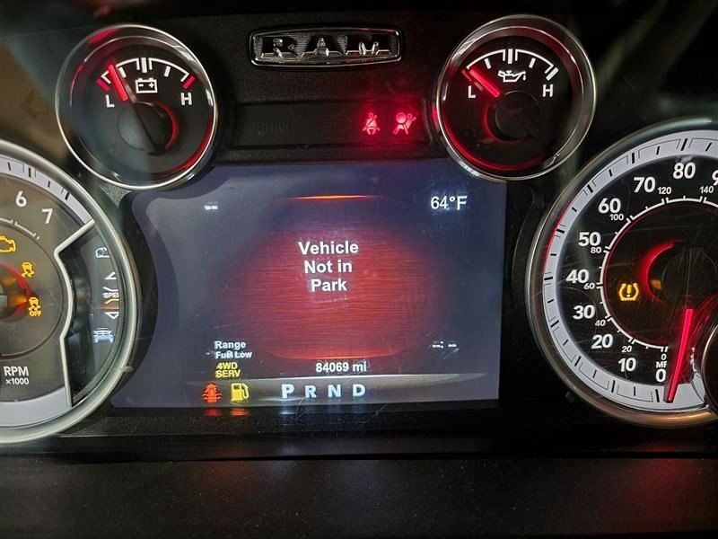 RAM1500   2017 Owners Manual 492383