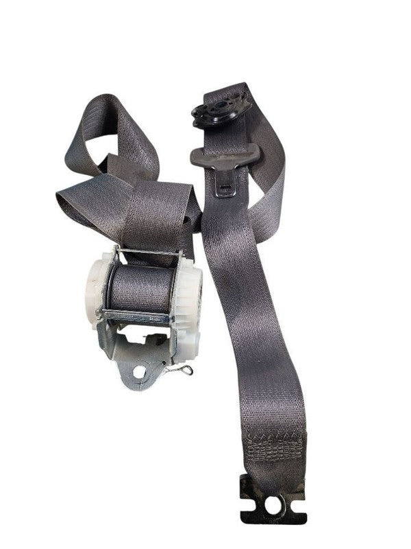 SUBURBN15 2015 Seat Belt Rear 647322