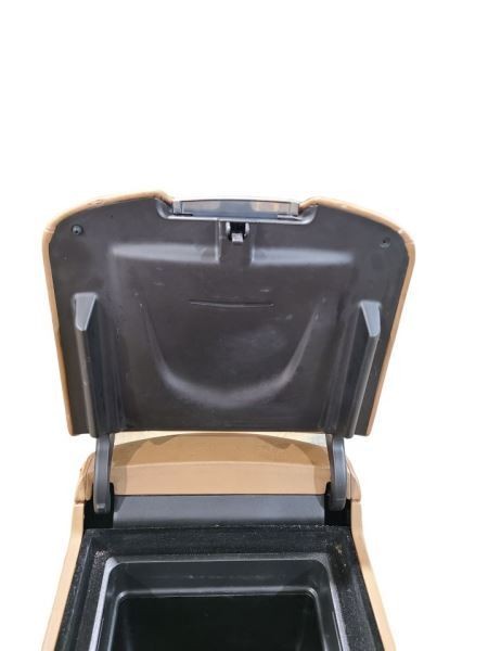 Console Front Floor With Refrigerated Compartment Fits 16-19 ESCALADE 