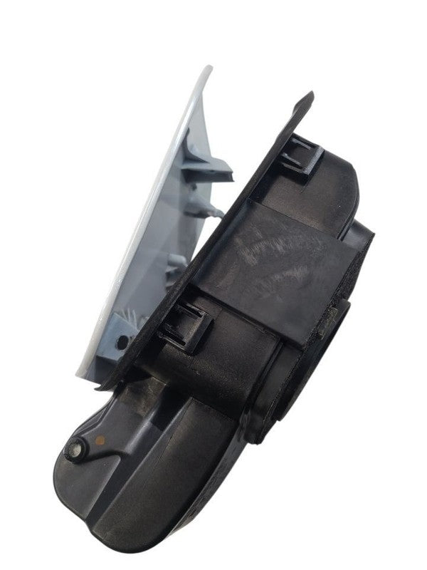 G80       2019 Fuel Filler Door 656092