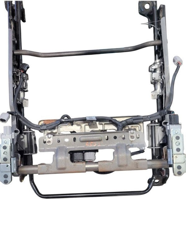 TACOMA    2017 Front Seat Track 667259