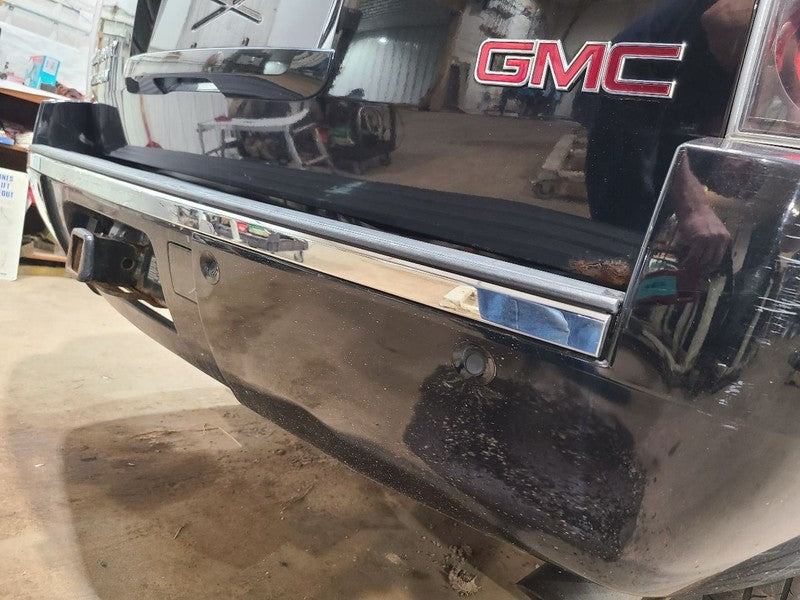 Rear Bumper Without Dual Tailpipe Fits 07-14 ESCALADE 671837
