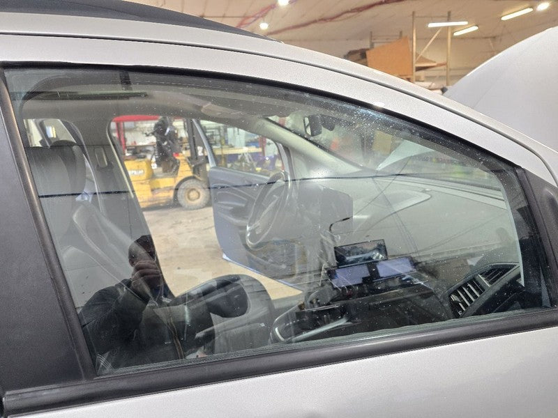 Passenger Right Front Door Glass Fits 18-22 ECOSPORT 617585