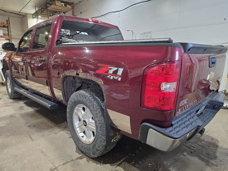 Passenger Right Headlight Fits 07-14 SILVERADO 2500 PICKUP 634967