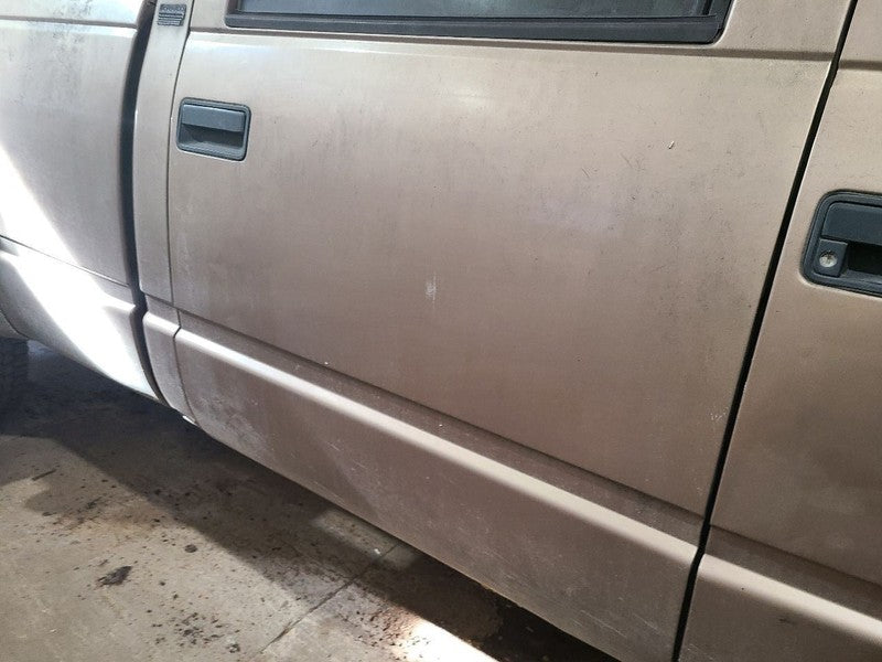 Passenger Rear Side Door Crew Cab Fits 92-00 CHEVROLET 3500 PICKUP 679