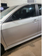 Driver Front Door Electric Windows North America Built Fits 07-11 CAMR