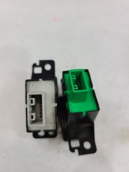 PILOT     2017 Dash/Interior/Seat Switch 551627