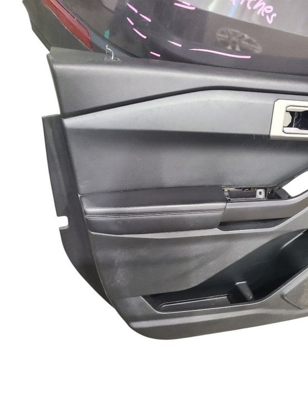 EXPLORER  2020 Front Door Trim Panel 657592