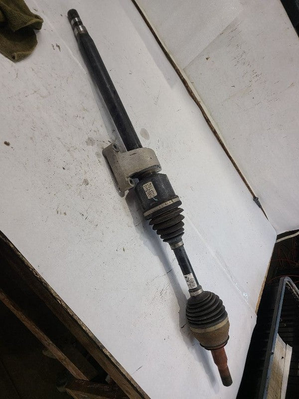 Passenger Right Axle Shaft Front FWD Fits 17-19 XT5 662630