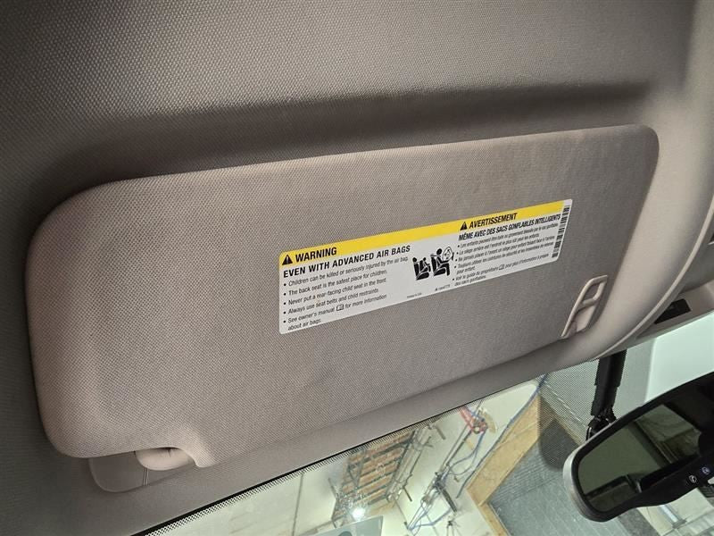 Driver Left Sun Visor Illuminated Fits 07-14 ESCALADE 596470