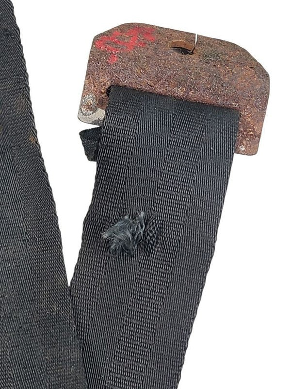DART      1963 Seat Belt Front 671220