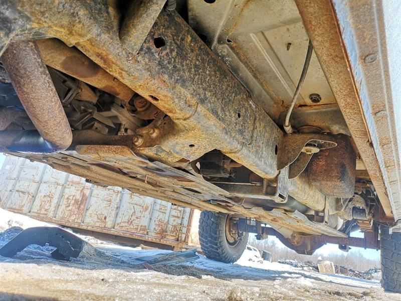 RAM2500   2011 Radiator Shroud 215129