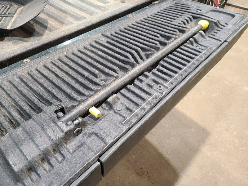 Trunk/Hatch/Tailgate With Tailgate Step Fits 08-12 FORD F250SD PICKUP 