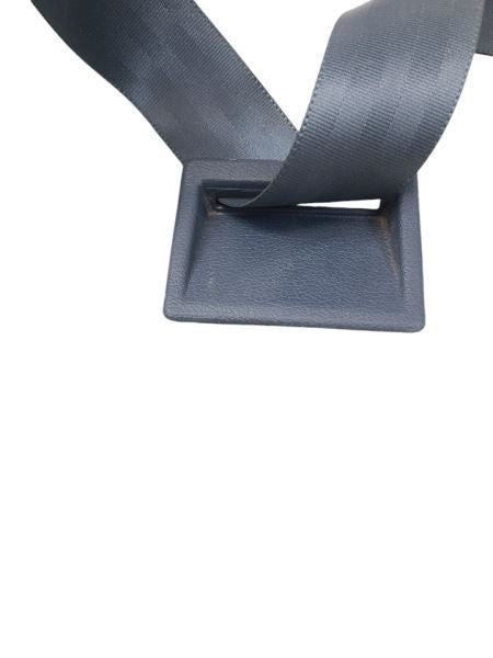 T100      1995 Seat Belt Rear 593147