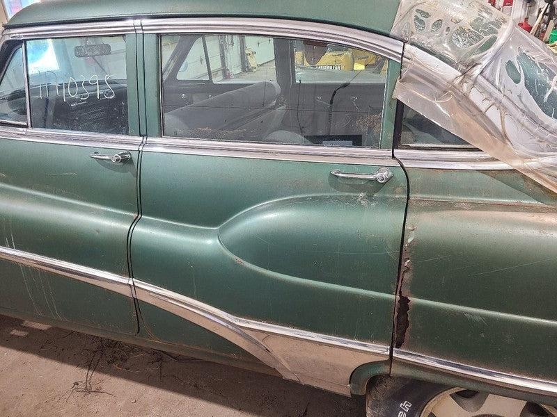 BUICK     1951 Hood 656415