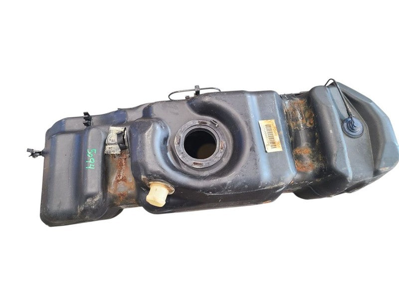 Fuel Tank 6' 6" Box VIN 1 8th Digit Fits 01-04 SIERRA 2500 PICKUP 6335