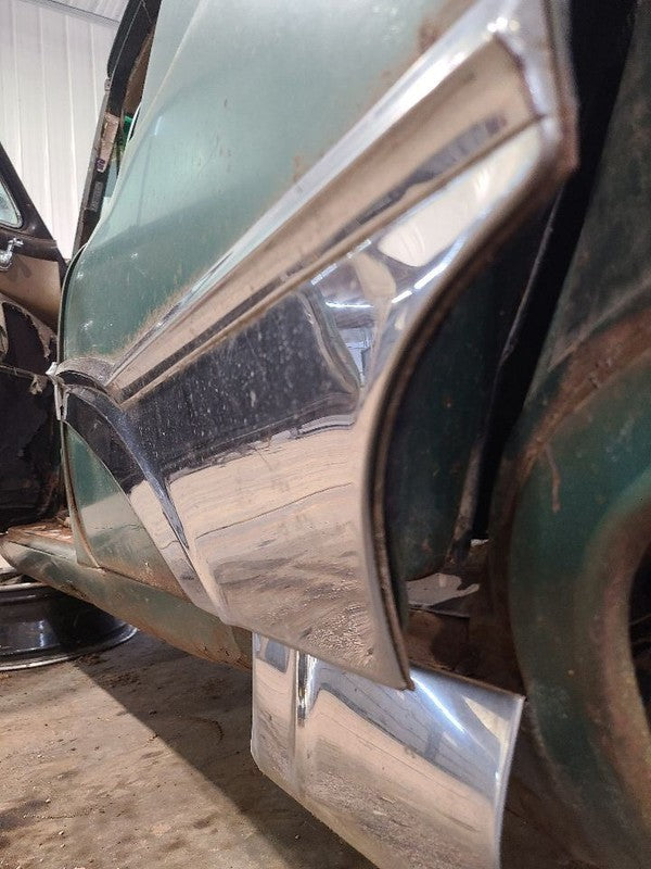 BUICK     1951 Door Moulding Rear 656446