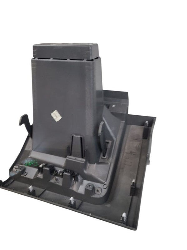 NV200     2020 Glove Box 633872