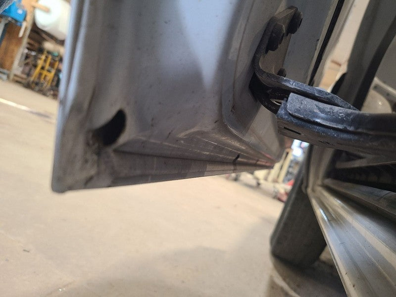 Passenger Rear Side Door Sliding Fits 10-18 MERCEDES SPRINTER 2500 679