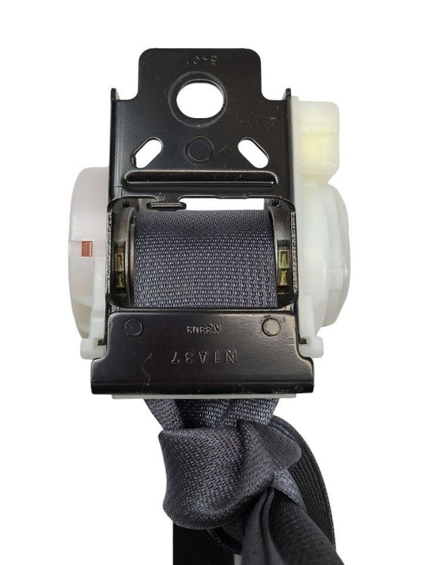 GX470     2003 Seat Belt Rear 601630