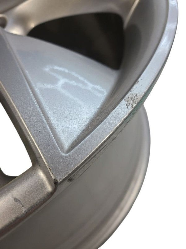 Wheel 18x7-1/2 Painted Silver Opt Rsz Fits 24-26 ENCORE GX 679803