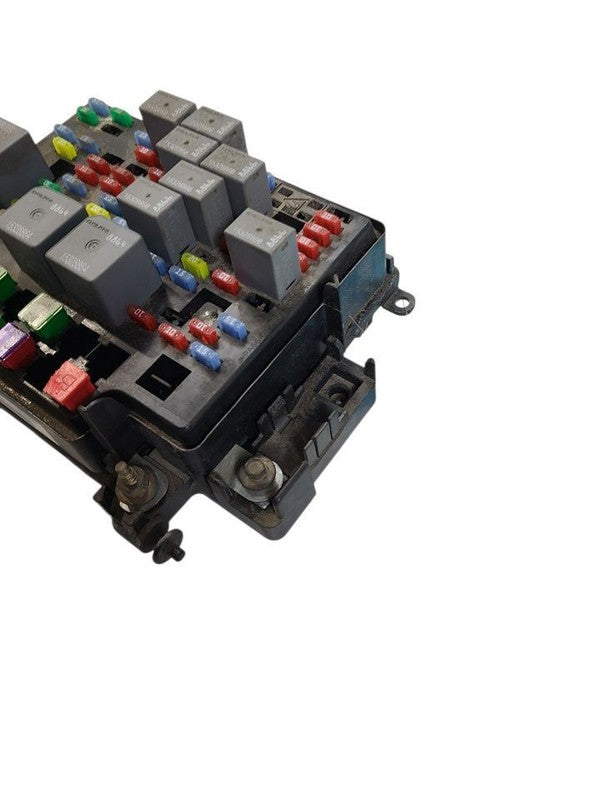 Fuse Box Engine Fits 03-07 HUMMER H2 649705