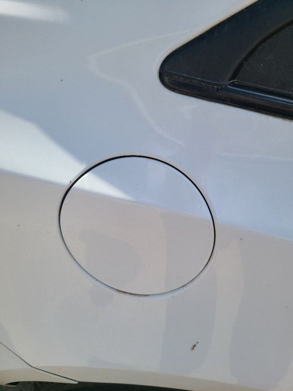 CRUZE     2015 Fuel Filler Door 629217